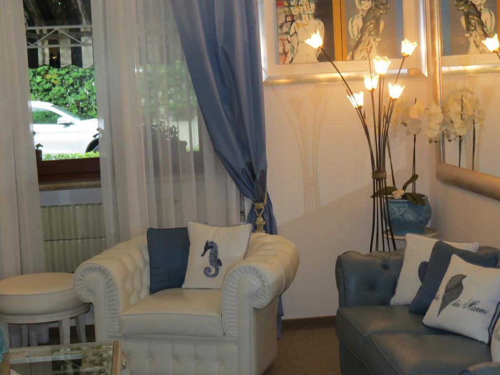 Hotel Tirreno Форте-деи-Марми Экстерьер фото