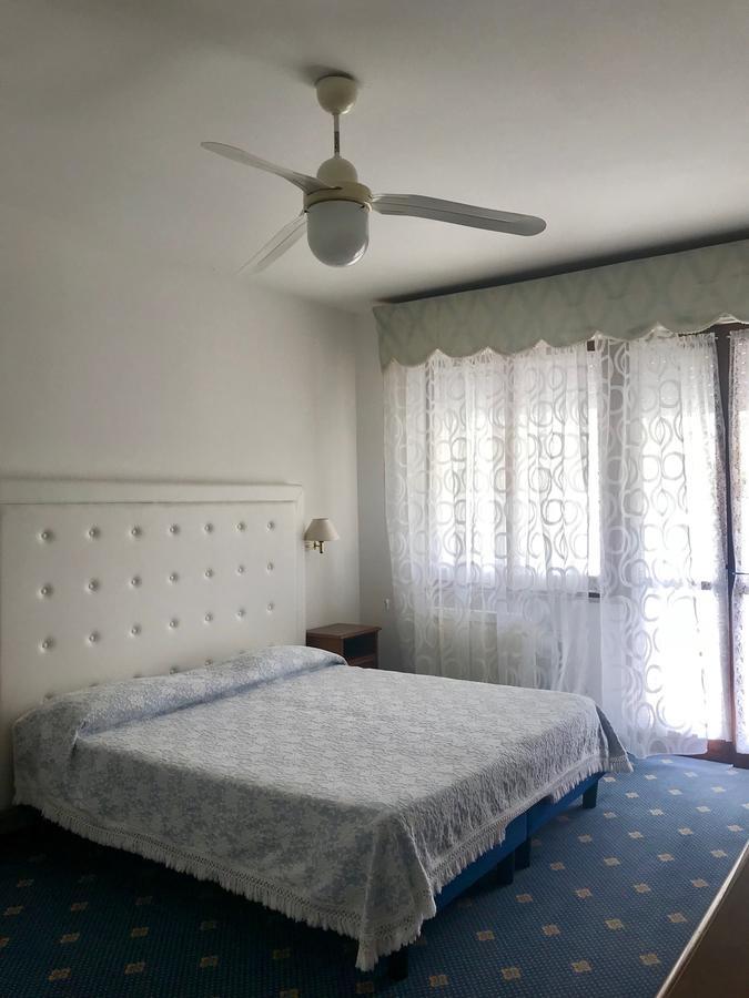 Hotel Tirreno Форте-деи-Марми Экстерьер фото