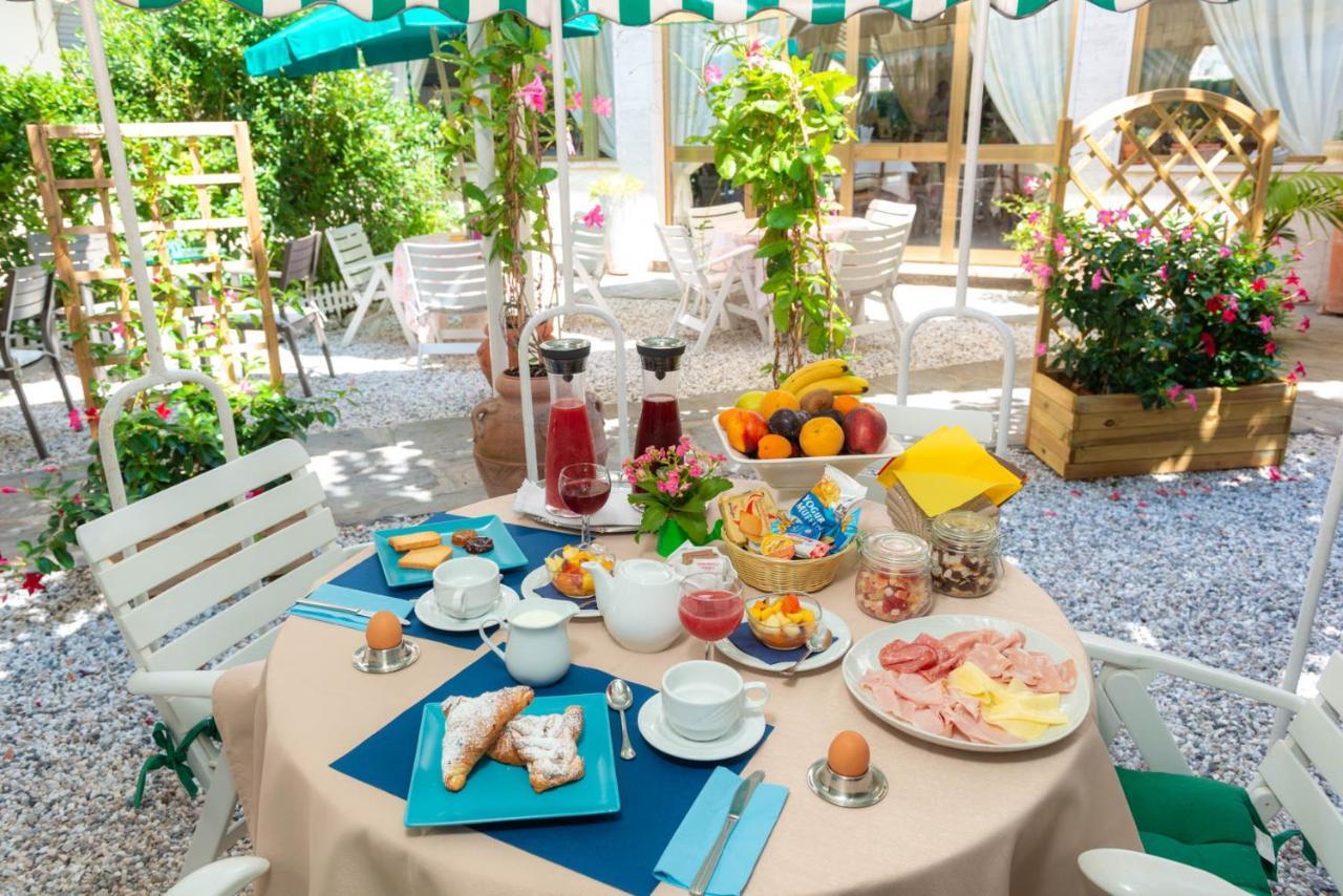 Hotel Tirreno Форте-деи-Марми Экстерьер фото