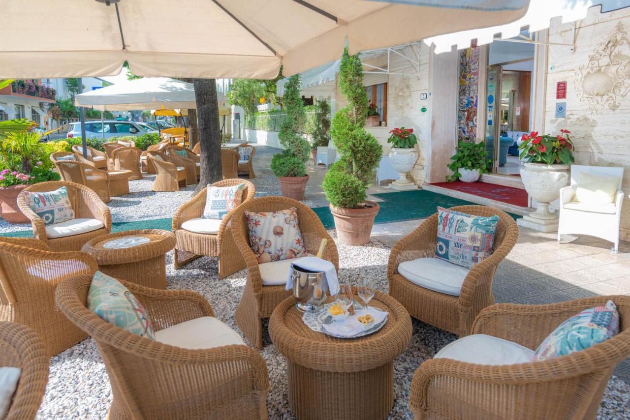 Hotel Tirreno Форте-деи-Марми Экстерьер фото