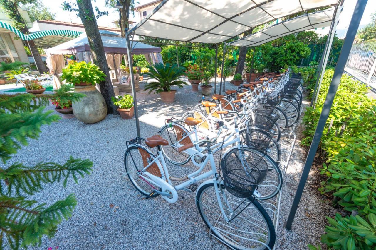 Hotel Tirreno Форте-деи-Марми Экстерьер фото